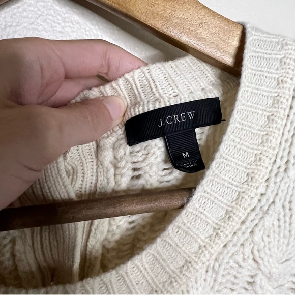 J. Crew M Ivory Cable Knit Sweater Crew Cozy Button Neck Pockets Fall Classic - Picture 6 of 10